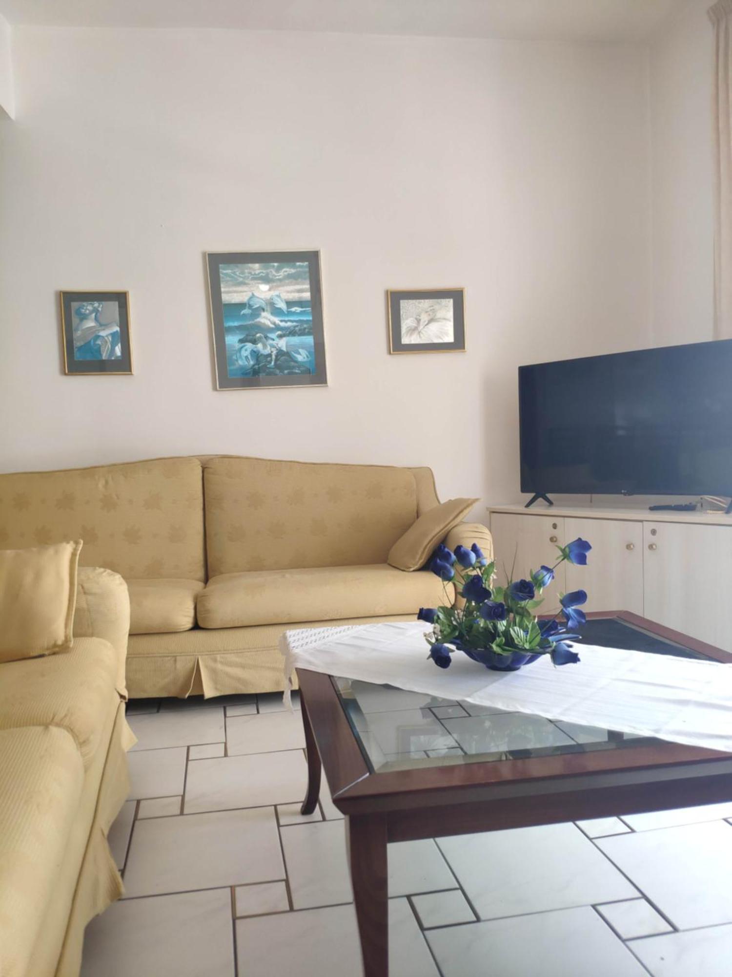 Sunny Central New Classic House Heraclión Exterior foto